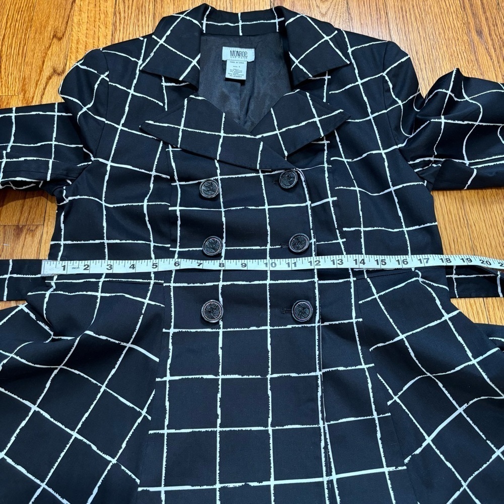 Monroe & Main Preppy Black White Plaid Double-breasted Peplum Swing Trench Coat - Picture 8 of 16